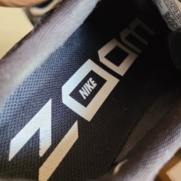 Nike Air Zoom Pegasus 36 Running Shoes Black White MEN size 10 main image 7